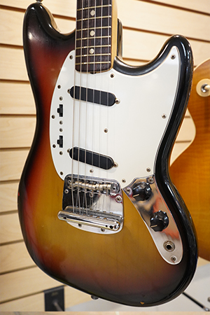 1975 Fender Mustang